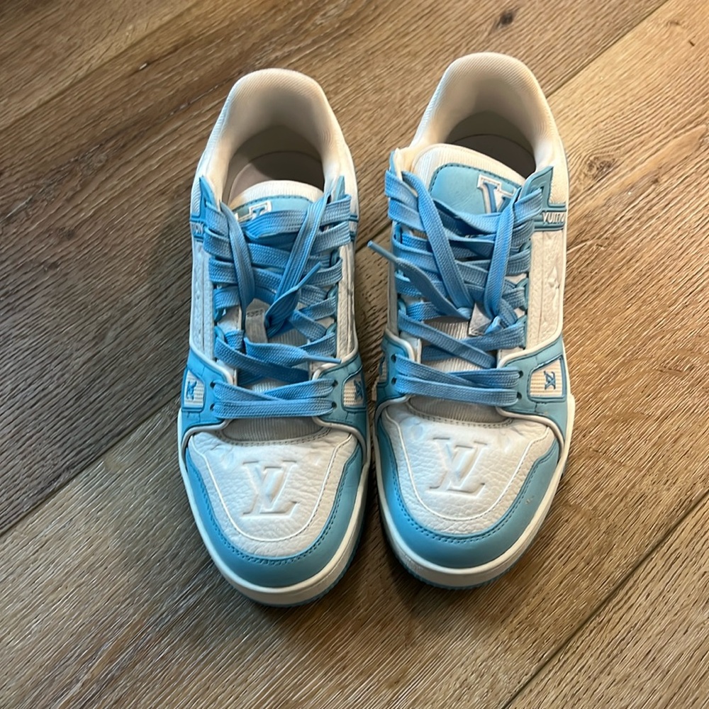 Louis Vuitton Trainer 'Sky Blue' and white 36.5